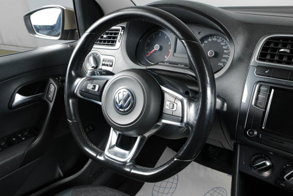 Volkswagen Polo V Рестайлинг Тюмень  - изображение 12