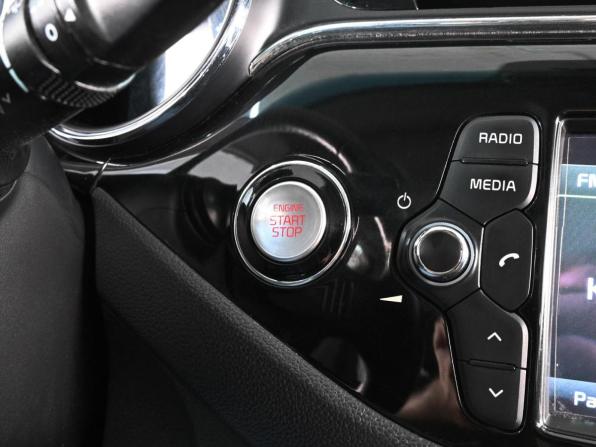 Kia Ceed II Рестайлинг с пробегом 2016 года, цена 1 299 000 рублей, 259058 км, хэтчбек, Автокод Объявления