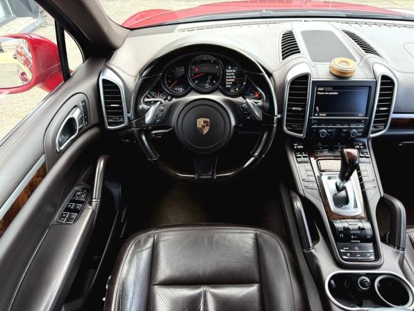 Porsche Cayenne II (958) с пробегом 2013 года, цена 2 690 000 рублей, 141949 км, внедорожник, Автокод Объявления