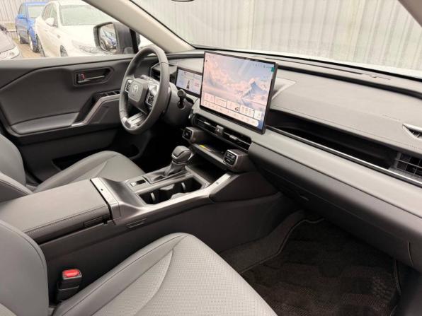 Toyota RAV4 VI (XA60) с пробегом 2026 года, цена 4 399 000 рублей, 10 км, внедорожник, Автокод Объявления