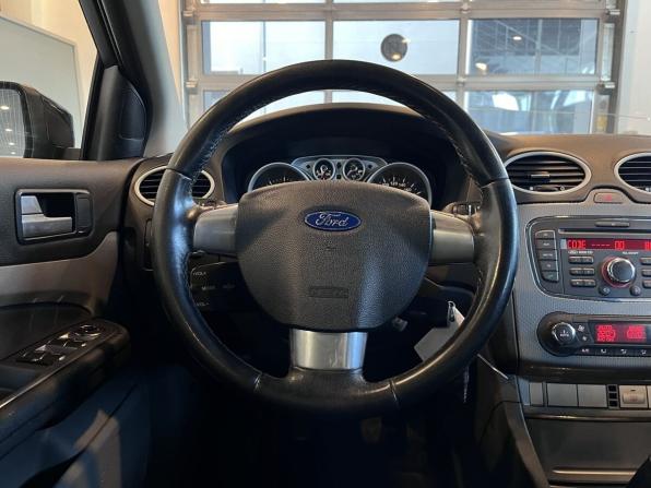 Ford Focus II Рестайлинг с пробегом 2011 года, цена 570 000 рублей, 256215 км, хэтчбек, Автокод Объявления