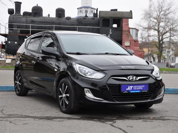 Hyundai Solaris I с пробегом 2012 года, цена 770 000 рублей, 262000 км, хэтчбек, Автокод Объявления
