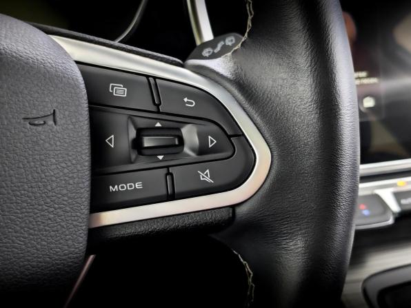 Geely Atlas Pro с пробегом 2023 года, цена 1 950 000 рублей, 92897 км, внедорожник, Автокод Объявления