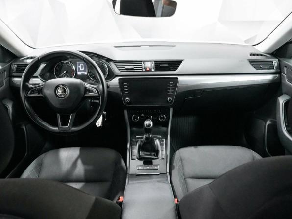 Skoda Superb III с пробегом 2017 года, цена 1 535 000 рублей, 178177 км, лифтбек, Автокод Объявления