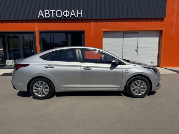 Hyundai Solaris II с пробегом 2019 года, цена 1 149 000 рублей, 183000 км, седан, Автокод Объявления