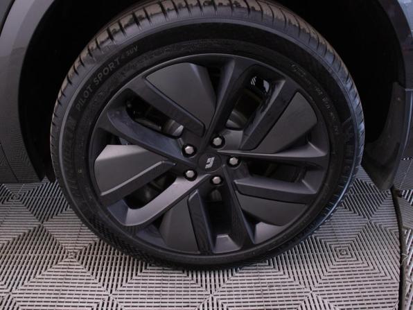 Li Auto (Lixiang) L7 I Рестайлинг с пробегом 2024 года, цена 6 820 000 рублей, 43732 км, внедорожник, Автокод Объявления