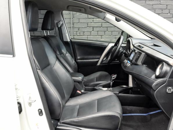 Toyota RAV4 IV (XA40) с пробегом 2015 года, цена 1 900 000 рублей, 257542 км, внедорожник, Автокод Объявления