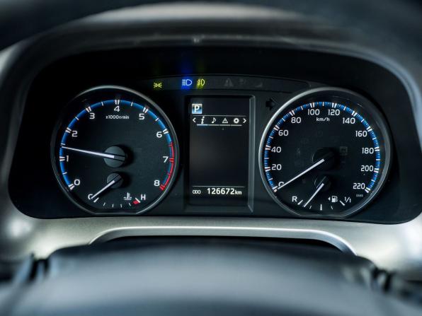 Toyota RAV4 IV (XA40) Рестайлинг с пробегом 2016 года, цена 2 235 000 рублей, 126670 км, внедорожник, Автокод Объявления