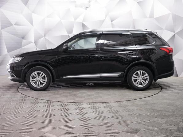 Mitsubishi Outlander III Рестайлинг 3 с пробегом 2018 года, цена 1 979 000 рублей, 175633 км, внедорожник, Автокод Объявления
