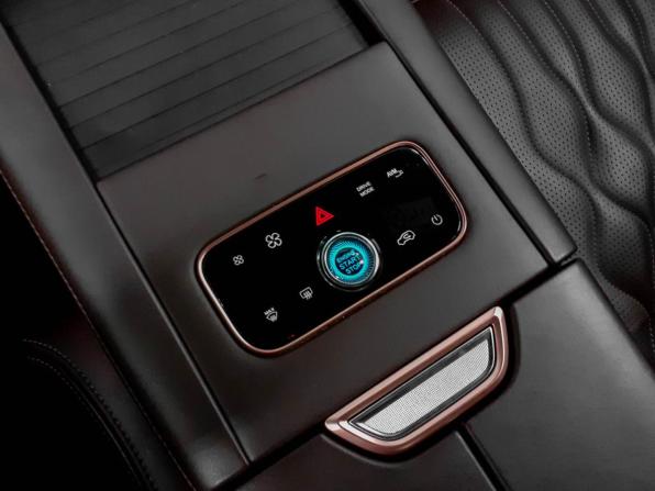 Exeed VX I Рестайлинг с пробегом 2023 года, цена 3 561 000 рублей, 28192 км, внедорожник, Автокод Объявления
