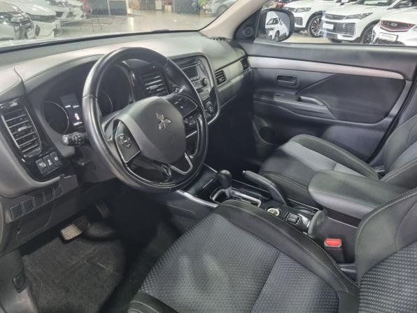 Mitsubishi Outlander III Рестайлинг 2 с пробегом 2017 года, цена 1 389 000 рублей, 226000 км, внедорожник, Автокод Объявления
