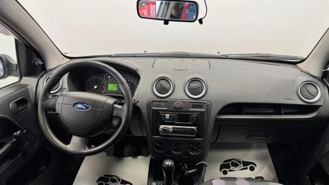 Ford Fusion I Рестайлинг с пробегом 2007 года, цена 360 000 рублей, 175625 км, хэтчбек, Автокод Объявления