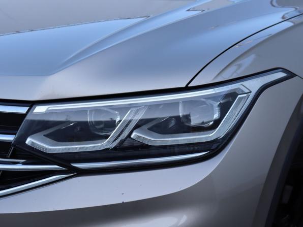 Volkswagen Tiguan II Рестайлинг с пробегом 2021 года, цена 3 099 000 рублей, 84544 км, внедорожник, Автокод Объявления