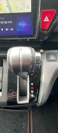 Honda Stepwgn V с пробегом 2017 года, цена 1 653 800 рублей, 161921 км, минивэн, Автокод Объявления