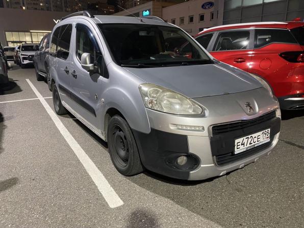 Peugeot Partner II Рестайлинг с пробегом 2012 года, цена 498 500 рублей, 220000 км, компактвэн, Автокод Объявления