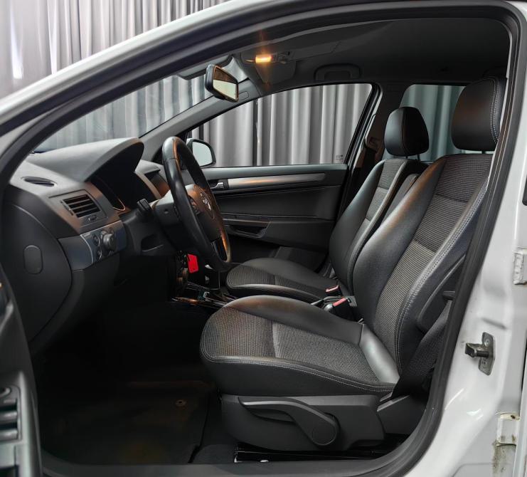 Opel Astra H Рестайлинг Москва  - изображение 9