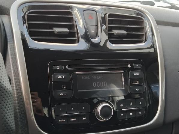 Renault Sandero II с пробегом 2014 года, цена 1 050 000 рублей, 51149 км, хэтчбек, Автокод Объявления