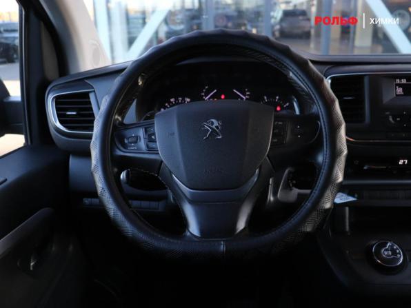 Peugeot Traveller I с пробегом 2018 года, цена 2 350 000 рублей, 238990 км, минивэн, Автокод Объявления