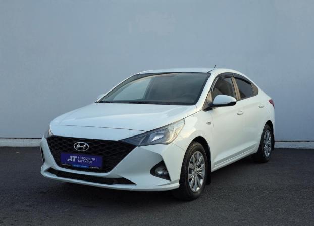 Hyundai Solaris II Рестайлинг с пробегом 2020 года, цена 1 670 000 рублей, 60000 км, седан, Автокод Объявления