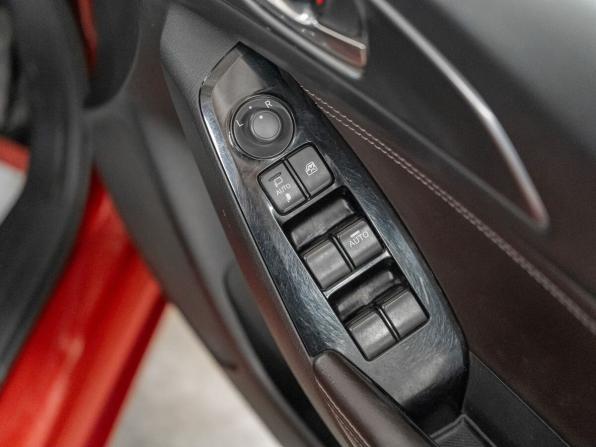 Mazda Axela III Рестайлинг с пробегом 2018 года, цена 1 435 000 рублей, 138790 км, хэтчбек, Автокод Объявления