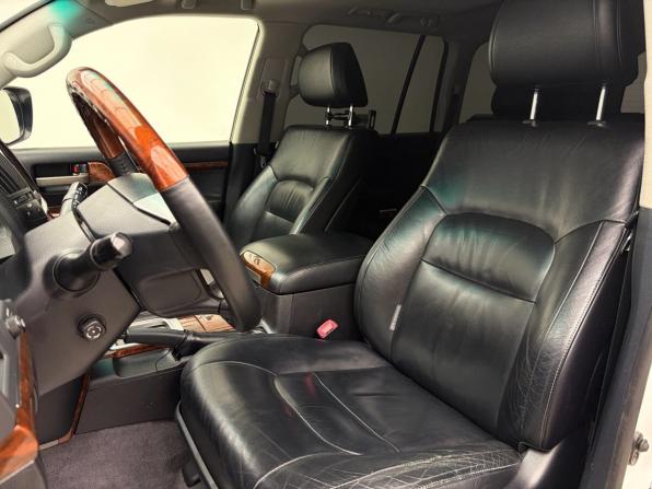 Toyota Land Cruiser 200 Series с пробегом 2011 года, цена 3 359 900 рублей, 218118 км, внедорожник, Автокод Объявления