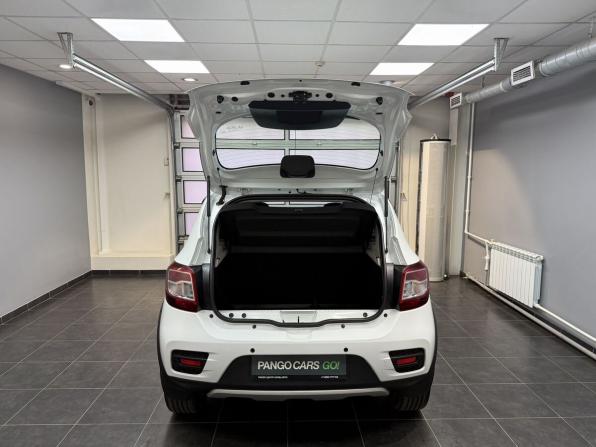 Renault Sandero II Рестайлинг с пробегом 2019 года, цена 1 349 000 рублей, 49043 км, хэтчбек, Автокод Объявления