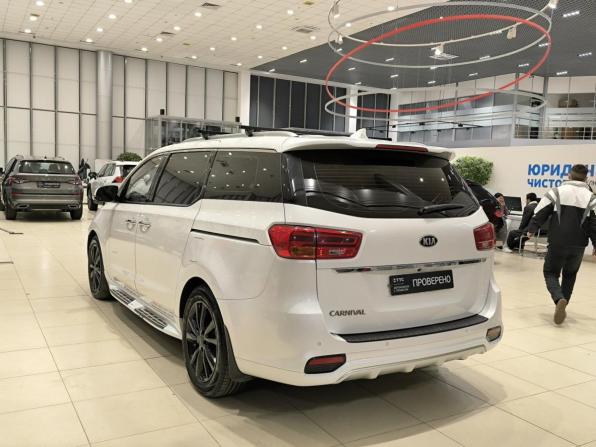 Kia Carnival III с пробегом 2018 года, цена 2 699 000 рублей, 131871 км, минивэн, Автокод Объявления