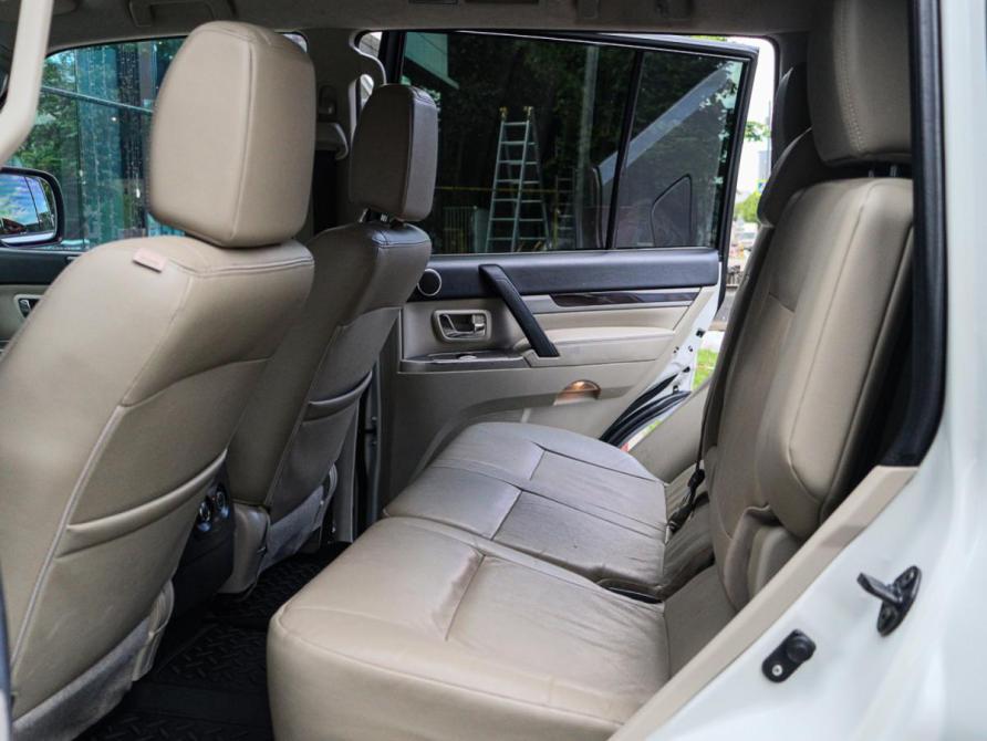 Mitsubishi Pajero IV Рестайлинг 2 Москва  - изображение 9