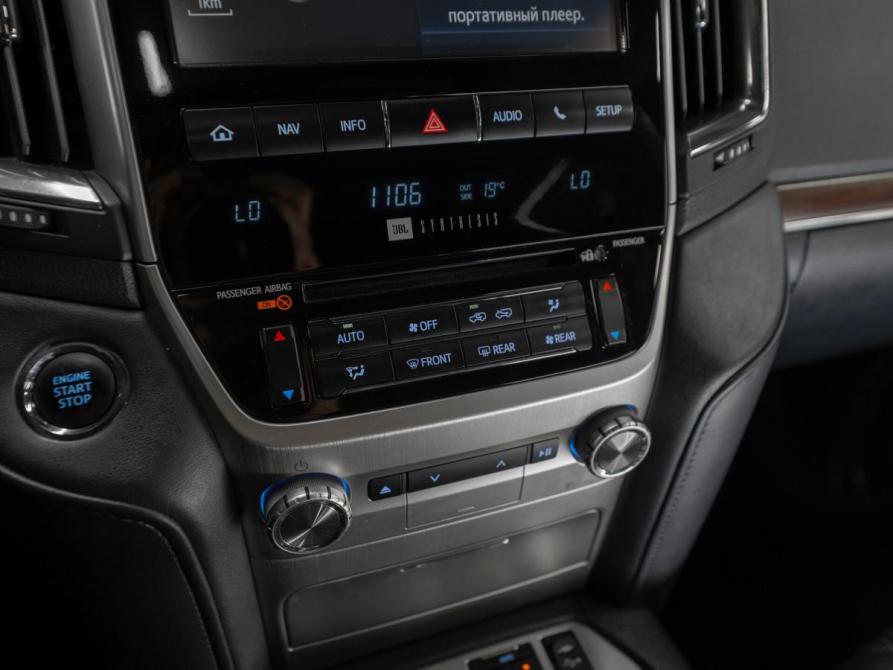 Toyota Land Cruiser 200 Series Рестайлинг 2 Москва  - изображение 29