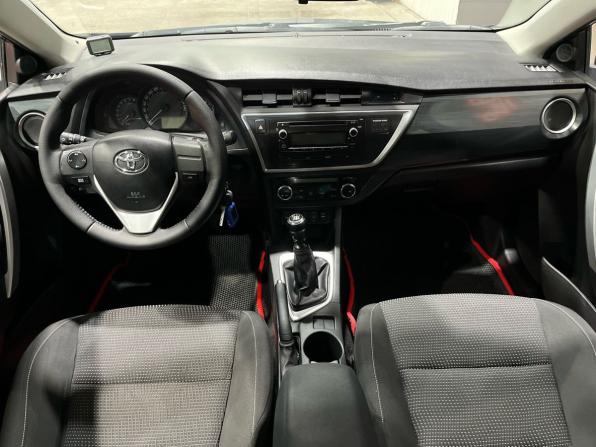 Toyota Auris II с пробегом 2014 года, цена 1 170 000 рублей, 137200 км, хэтчбек, Автокод Объявления