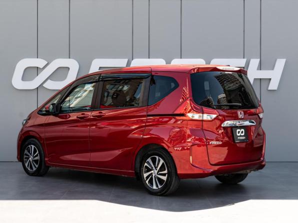 Honda Freed II с пробегом 2018 года, цена 1 695 000 рублей, 100347 км, компактвэн, Автокод Объявления