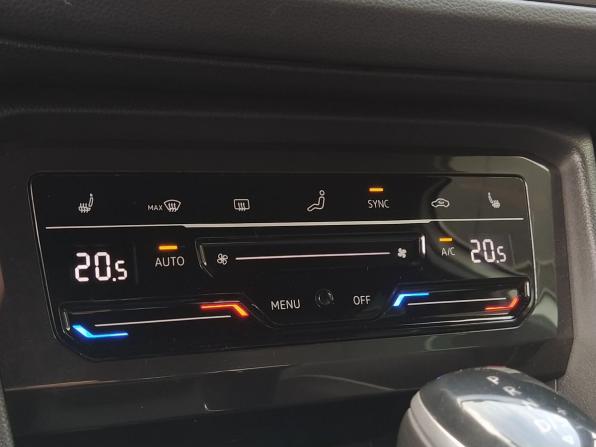 Volkswagen Tiguan II Рестайлинг с пробегом 2021 года, цена 3 600 000 рублей, 169196 км, внедорожник, Автокод Объявления