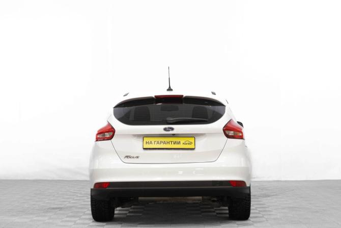 Ford Focus III Рестайлинг с пробегом 2018 года, цена 999 000 рублей, 180000 км, хэтчбек, Автокод Объявления