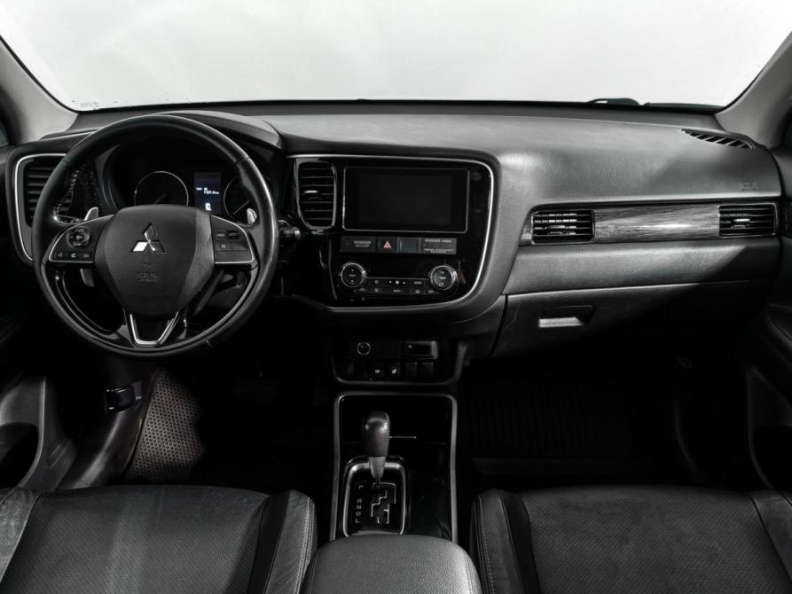 Mitsubishi Outlander III Рестайлинг 2 Санкт-Петербург  - изображение 15