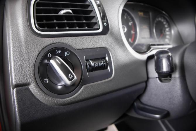 Volkswagen Polo V с пробегом 2010 года, цена 799 000 рублей, 155235 км, хэтчбек, Автокод Объявления