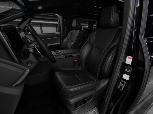Lexus LM II с пробегом 2023 года, цена 14 740 000 рублей, 34513 км, минивэн, Автокод Объявления