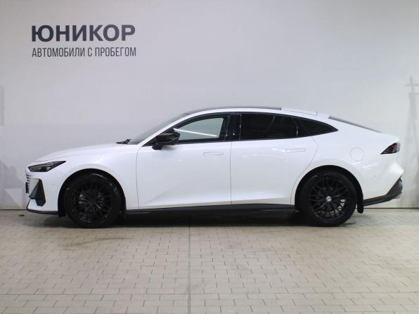 Changan UNI-V I с пробегом 2023 года, цена 2 199 000 рублей, 27178 км, лифтбек, Автокод Объявления