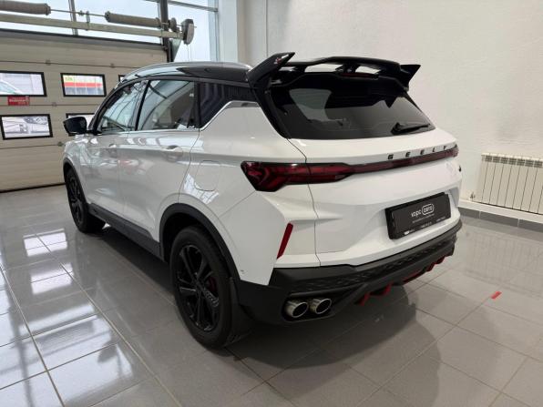 Geely Coolray I Рестайлинг с пробегом 2023 года, цена 2 100 000 рублей, 49288 км, внедорожник, Автокод Объявления