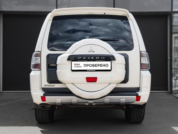 Mitsubishi Pajero IV с пробегом 2011 года, цена 2 590 000 рублей, 56791 км, внедорожник, Автокод Объявления