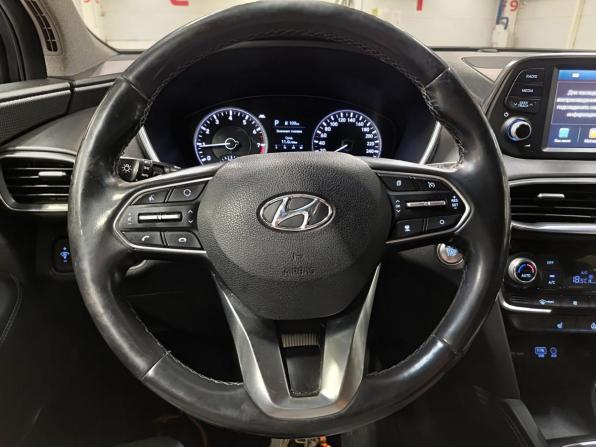 Hyundai Santa Fe IV с пробегом 2018 года, цена 2 295 000 рублей, 192105 км, внедорожник, Автокод Объявления