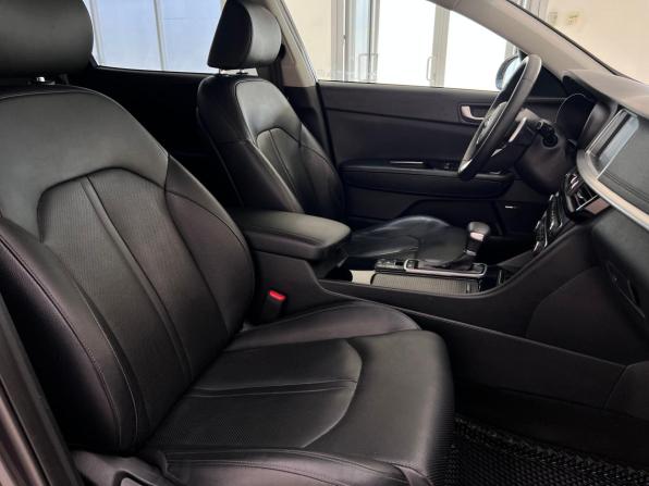 Kia Optima IV Рестайлинг с пробегом 2019 года, цена 2 220 000 рублей, 137895 км, седан, Автокод Объявления