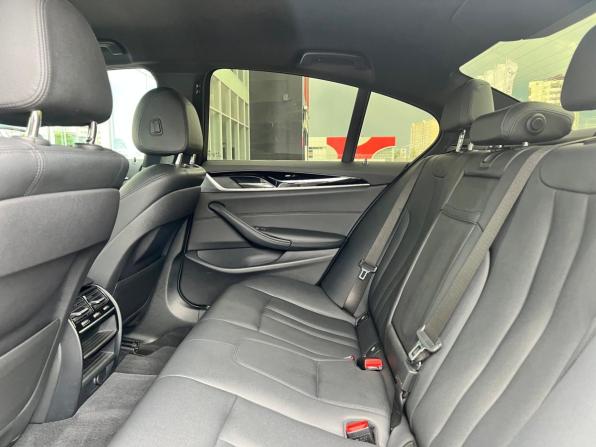 BMW 5 серии VII (G30/G31/G38) с пробегом 2018 года, цена 2 990 000 рублей, 95361 км, седан, Автокод Объявления
