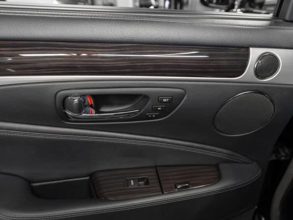 Lexus LS IV Рестайлинг 2 с пробегом 2014 года, цена 2 350 000 рублей, 319436 км, седан, Автокод Объявления