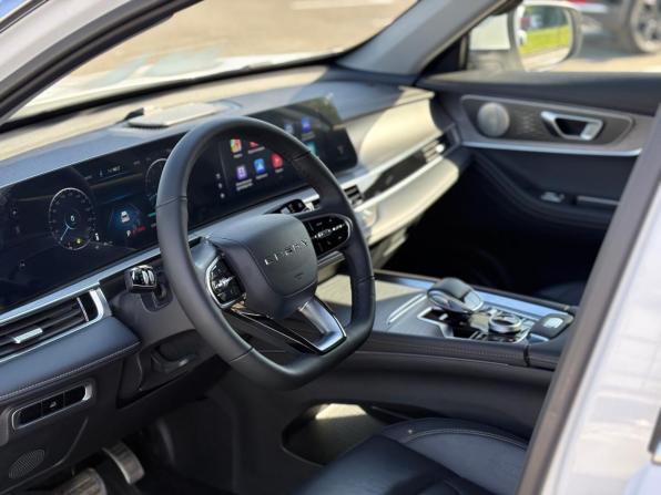 Chery Tiggo 8 Pro Max I Рестайлинг с пробегом 2024 года, цена 2 320 000 рублей, 28468 км, внедорожник, Автокод Объявления