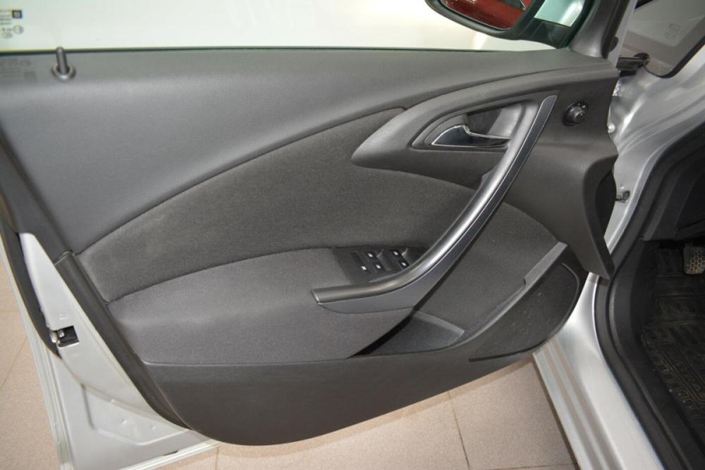 Opel Astra J Рестайлинг Киров  - изображение 24