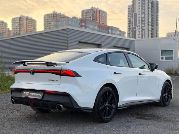 Changan UNI-V I с пробегом 2023 года, цена 2 095 000 рублей, 66000 км, лифтбек, Автокод Объявления