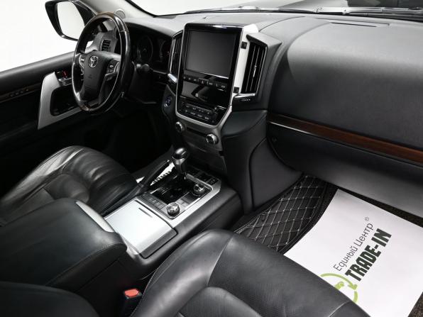 Toyota Land Cruiser 200 Series Рестайлинг 2 с пробегом 2021 года, цена 6 450 000 рублей, 216151 км, внедорожник, Автокод Объявления