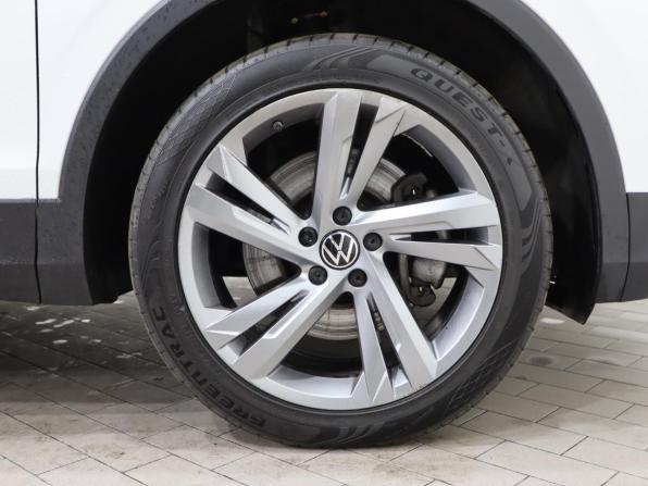 Volkswagen Tiguan II Рестайлинг с пробегом 2021 года, цена 2 690 000 рублей, 100228 км, внедорожник, Автокод Объявления
