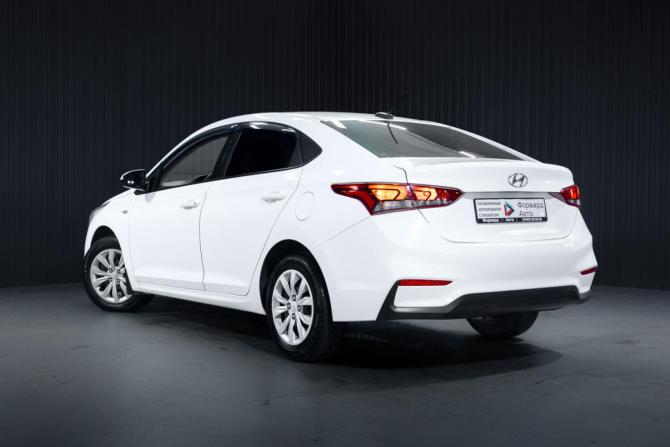 Hyundai Solaris I с пробегом 2013 года, цена 799 000 рублей, 205408 км, седан, Автокод Объявления