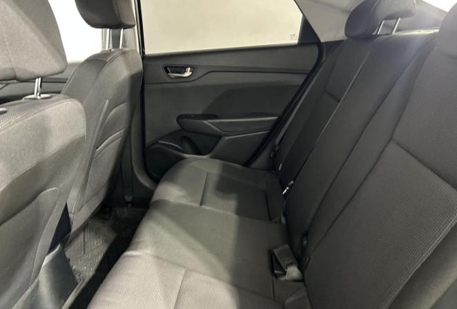 Hyundai Solaris II с пробегом 2018 года, цена 1 300 000 рублей, 132742 км, седан, Автокод Объявления